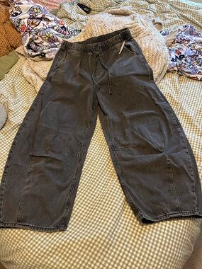 Old Navy Black Elastic Waist Wide Leg Barrel jeans